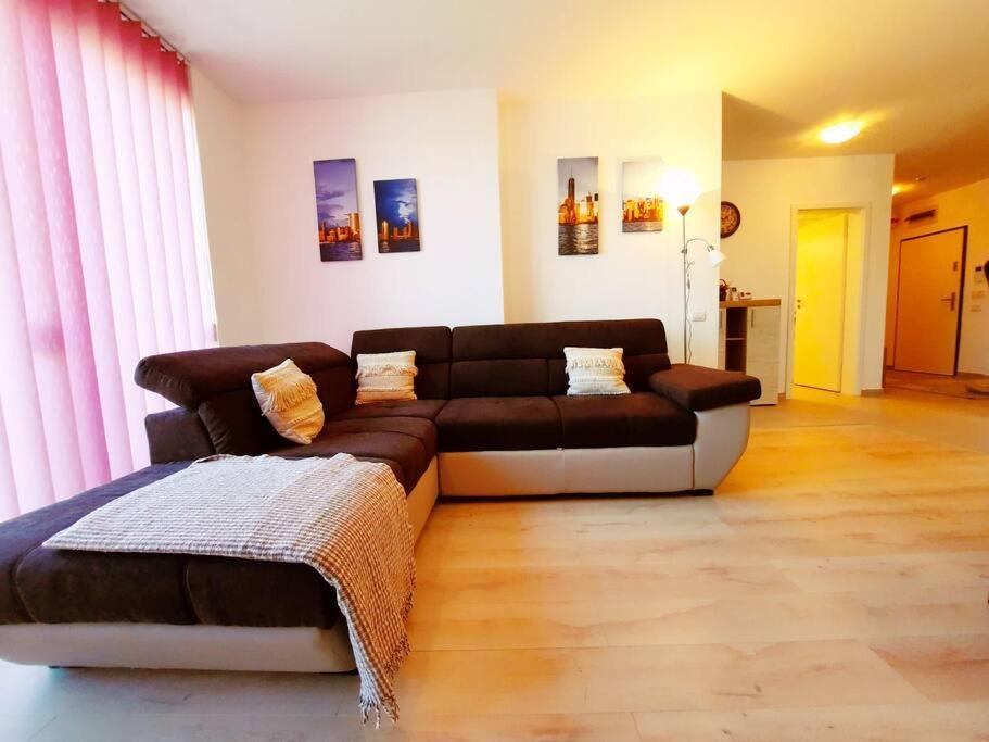 Beautiful Panoramic Central Apartment - City Of Mara Тімішоара Екстер'єр фото